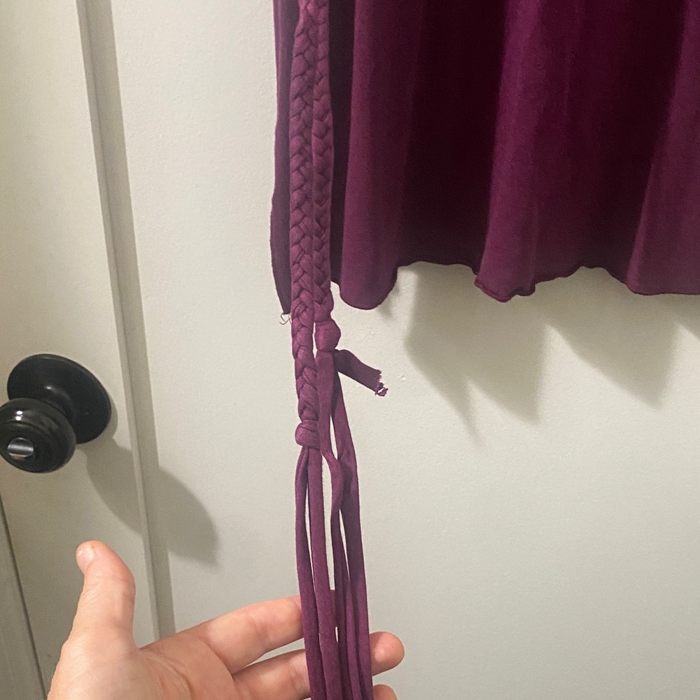 Sleeveless Burgundy skirt high slit sexy - Picture 2 of 3